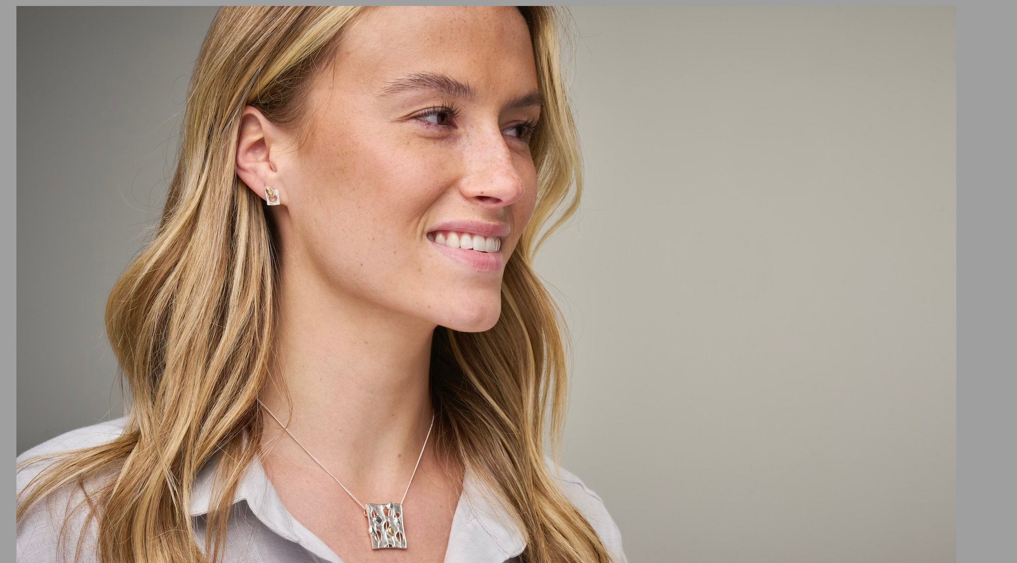 Flow Jewellery necklace