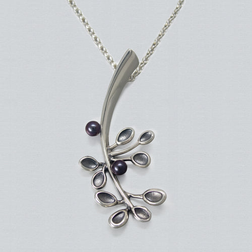 Cloudberry Black Pearl Pendant