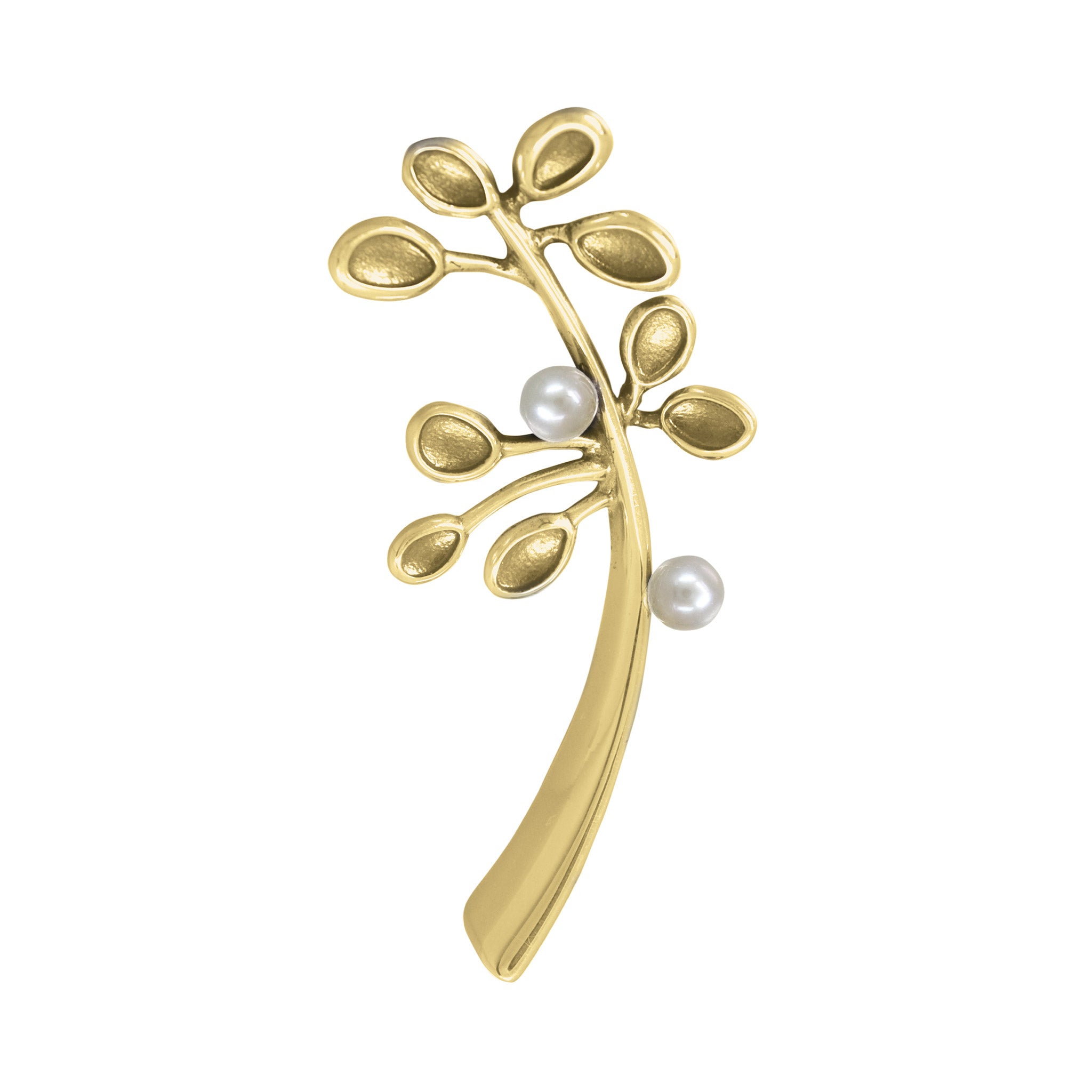 A gold brooch with additional pearl detailing on the leaves of a cloudberry
