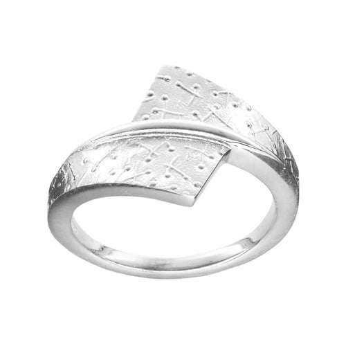 Ola Gorie silver Breeze ring with modern nature pattern 